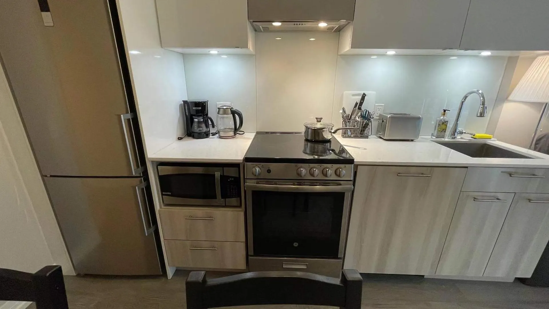 Stunning Suite In Heart Of Downtown Toronto J1 Kanada